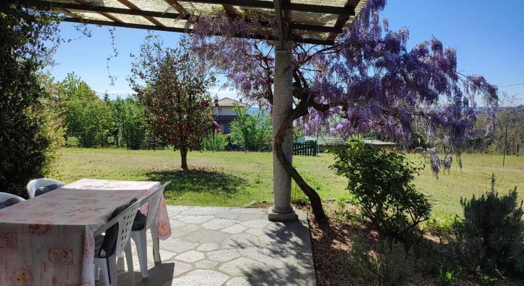 Casale Cadeloro Villa Nebbiuno Ruang foto